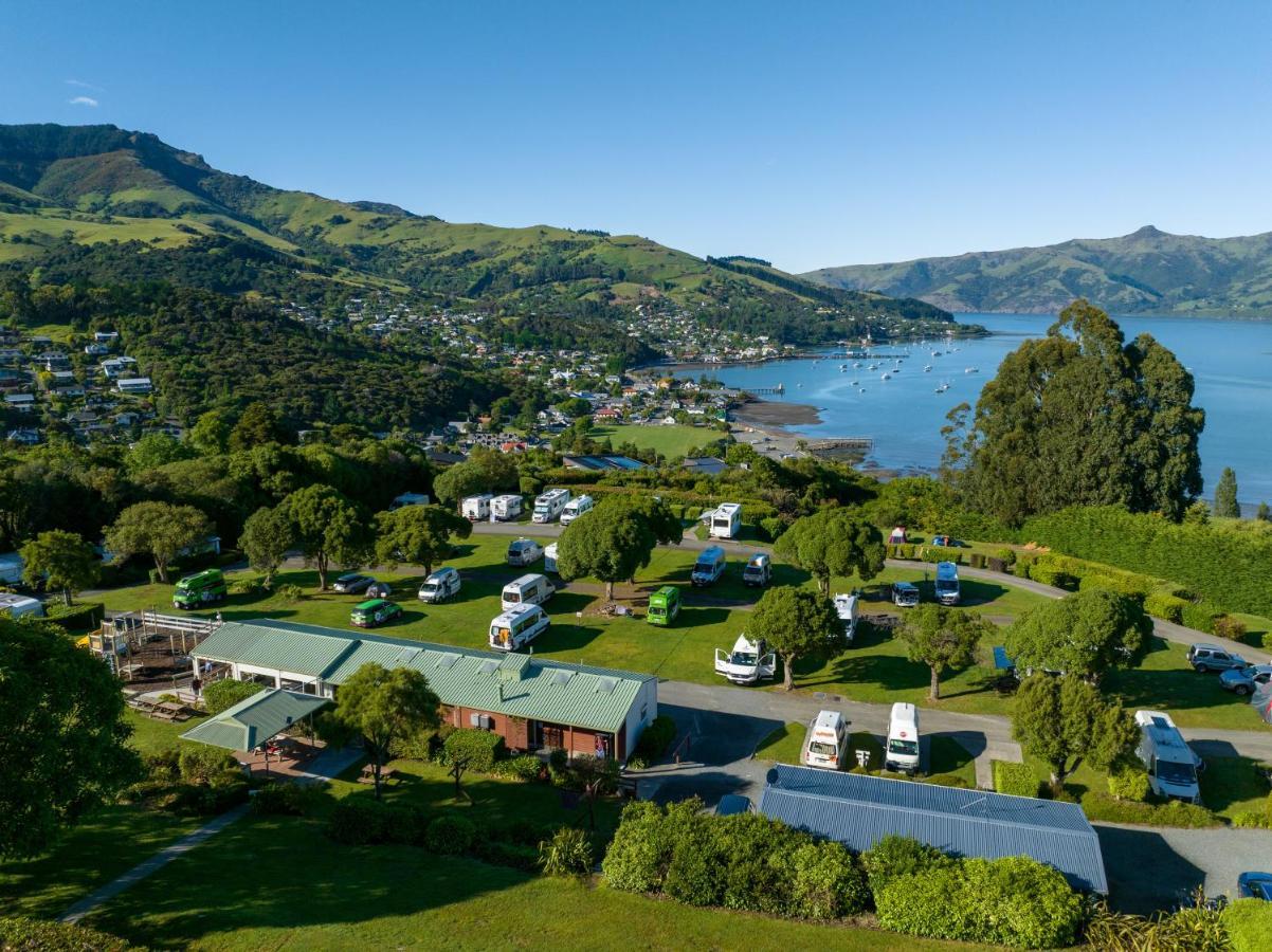 Akaroa Top 10 Holiday Park Екстер'єр фото